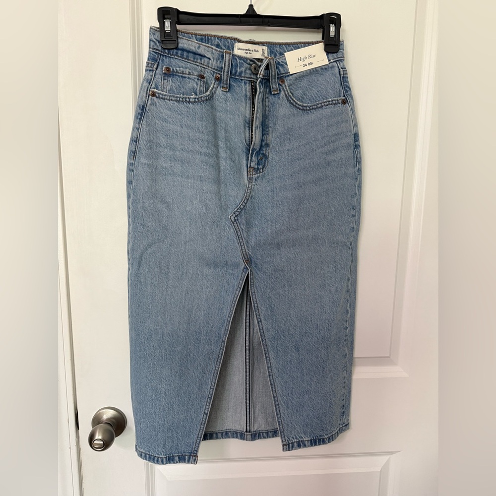 Women's Abercrombie & Fitch Blue Denim Skirt NWT